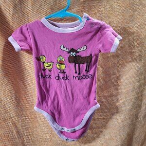NWOT Lazy One Baby Girls "Duck Duck Moose" Pink Button up Onesie Size 6 Months